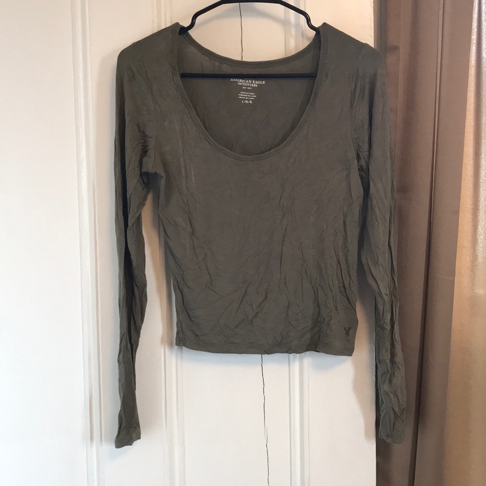 American Eagle crop top